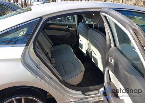 2015 Hyundai Sonata Sport 2.0T from USA, damaged, VIN 5NPE34AB8FH208806